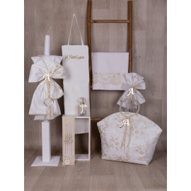 Βαπτιστικό Σετ "Λουλούδια Με Χρυσό Μονόγραμμα" Loukia E611 Με Τσάντα