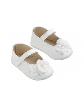 Παπούτσια Αγκαλιάς Για Κορίτσι Μπαλαρίνες EverKid K611A Δερμάτινα Λευκά Με Διακοσμητικό Λουλούδι