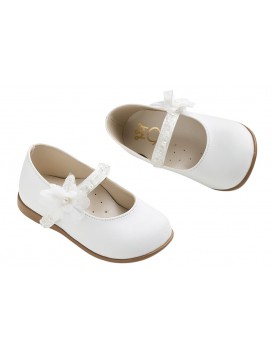 Βαπτιστικά Γοβάκια Δερμάτινα Everkid K6102A Λευκά Με Πέρλες Και Λουλούδι 