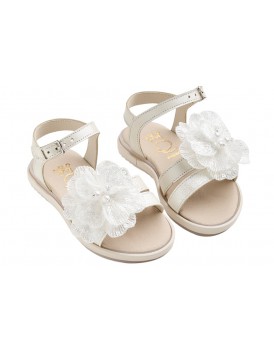 Βαπτιστικά Πέδιλα Για Κορίτσι Everkid K643A Εκρού Με Λευκό Glitter Και Κεντημένο Λουλούδι 